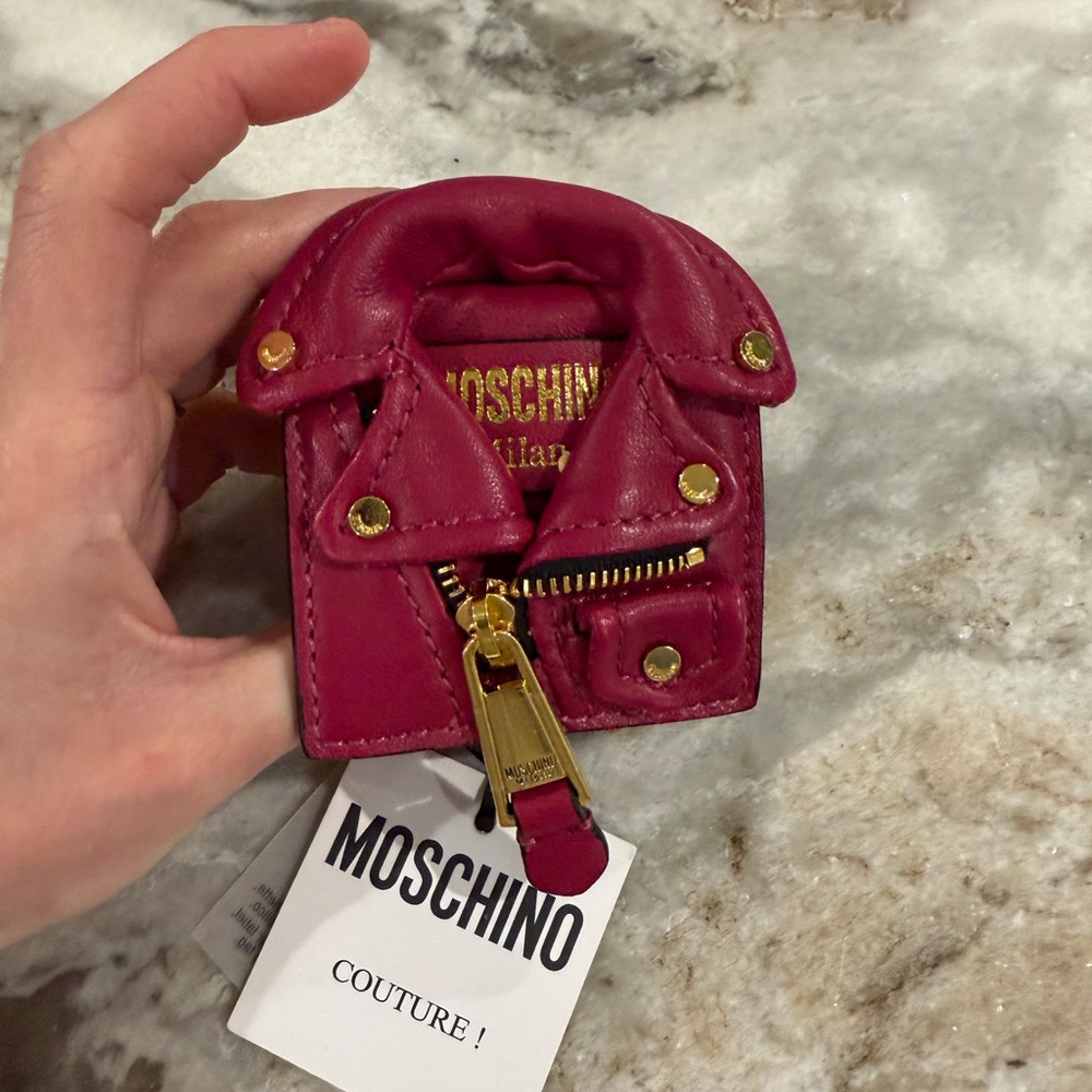 Gorgeous and adorable NWT raspberry colored Moschino pouch